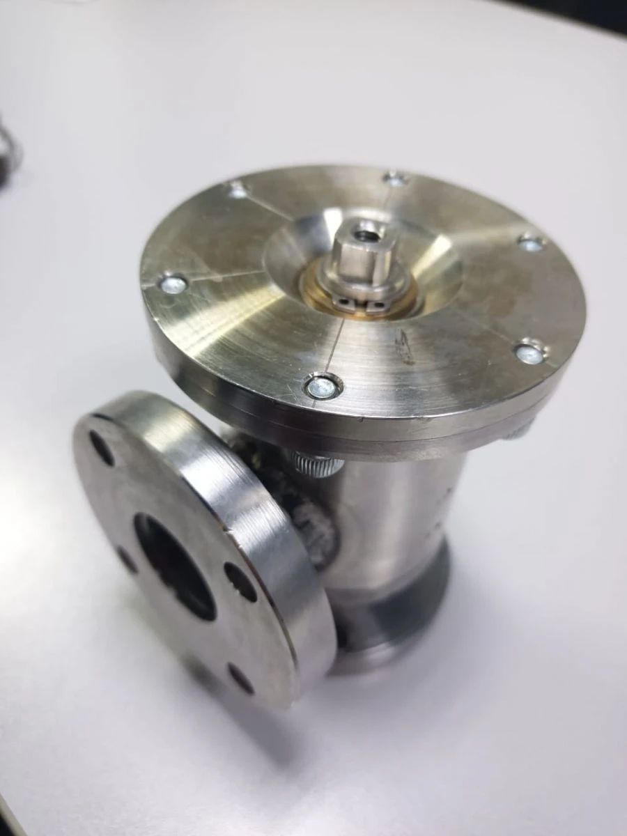 Vacuum Valves for Technological and Transport Equipment