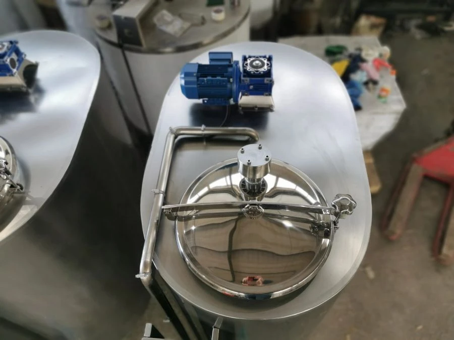 Insulated Milk Storage Tank, Model ET-1500