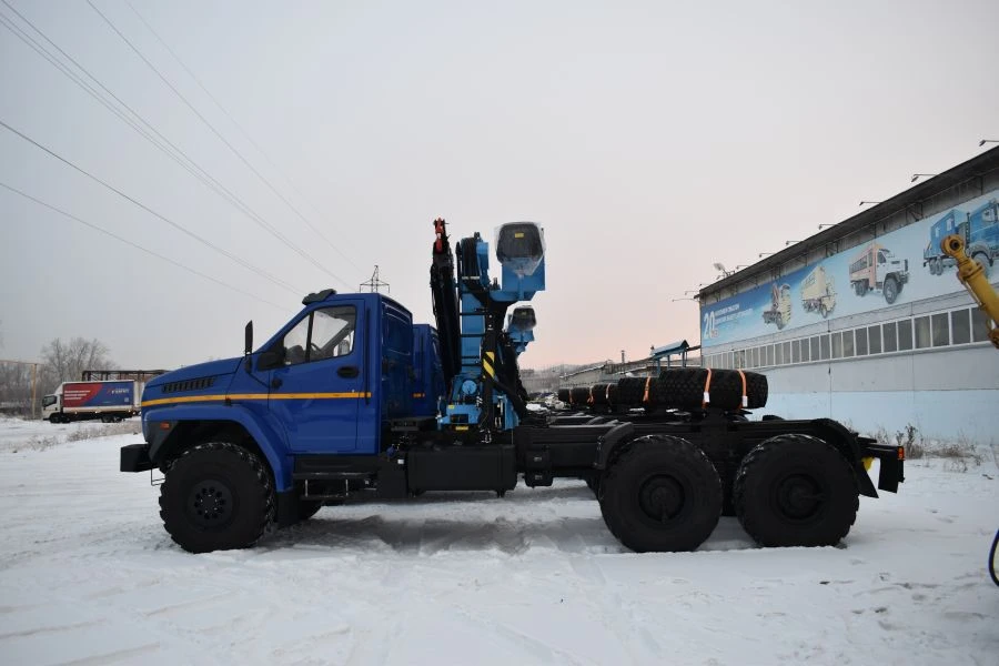 Special Tractor Truck with Crane Manipulator, Ural 55571 Models