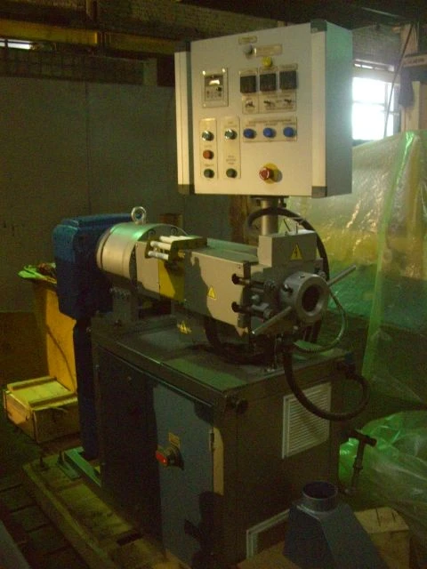 Single-Screw Rubber Processing Machine MCHT-63/6-P-CHB