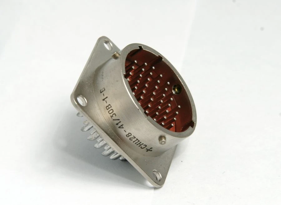 Low-Frequency Waterproof Connector Type SNC 28