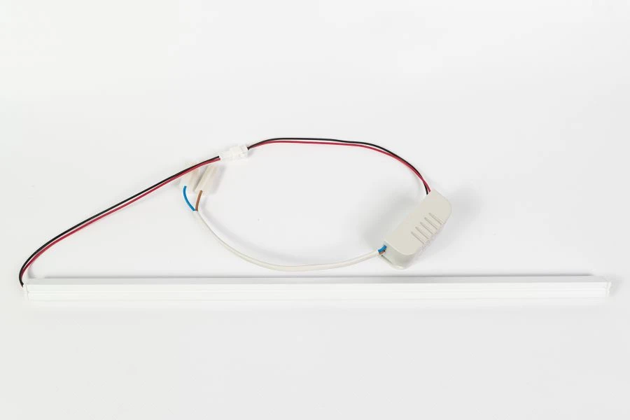 مصباح LED خطي موفر للطاقة SSL.1000.10/54