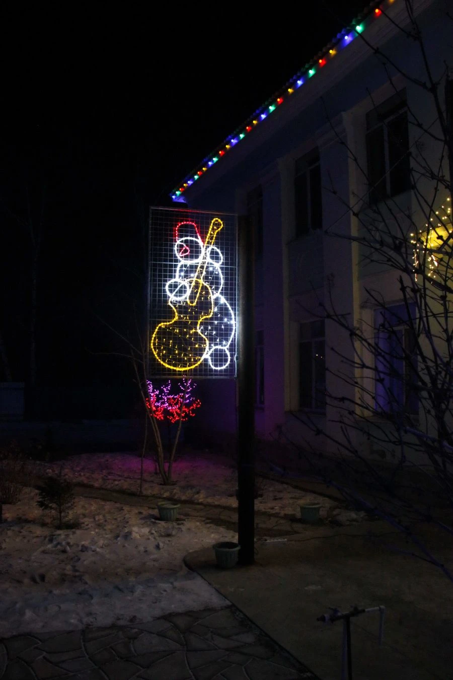 LED Decorative Snowman with Double Bass - Outdoor Light Panel
