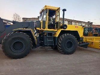 Versatile Loader and Bulldozer Machine UDM-2 K-702