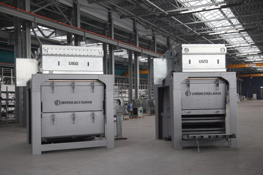 فاصل عالي الأداء عالمي "UNIVERSAL