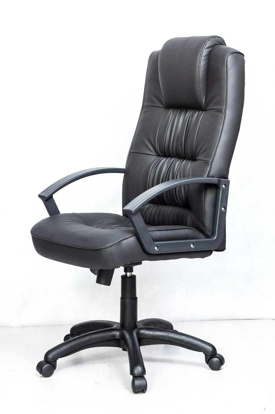 Classic Comfortable Office Chair with Eco-Leather Upholstery