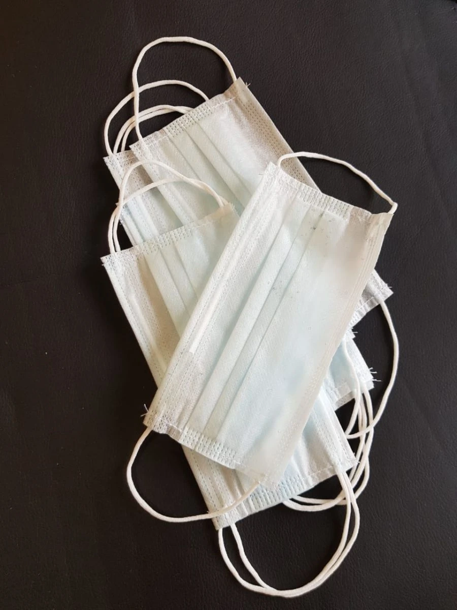 قناع طبي disposable ثلاثي الطبقات مع حلقات أذن