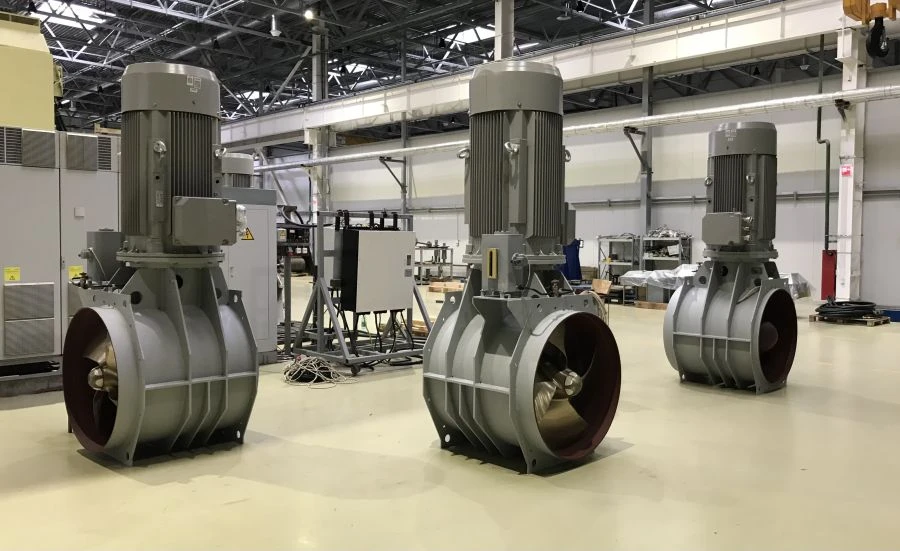 جهاز توجيه مع محرك كهربائي قابل للعكس ПУ100ФМ.1