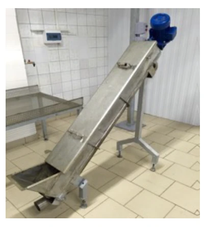 Cleaning Screw Conveyor 2500x460x1700 mm