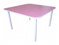 طاولة قابلة للتعديل لأربعة أشخاص س.03.02