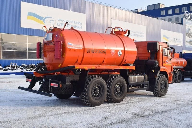 Gas condensate and oil collection unit (GOCU), UZST brand, type UZST03, modification 6619C-21 on KAMAZ 43118-RS chassis.