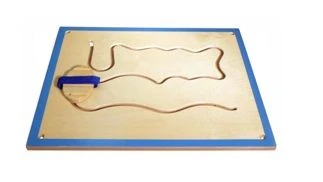 Wooden Maze Panel "Draw with Your Feet" 1
