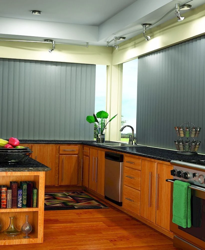 Vertical Metal Blinds for Light Regulation (MVZ)