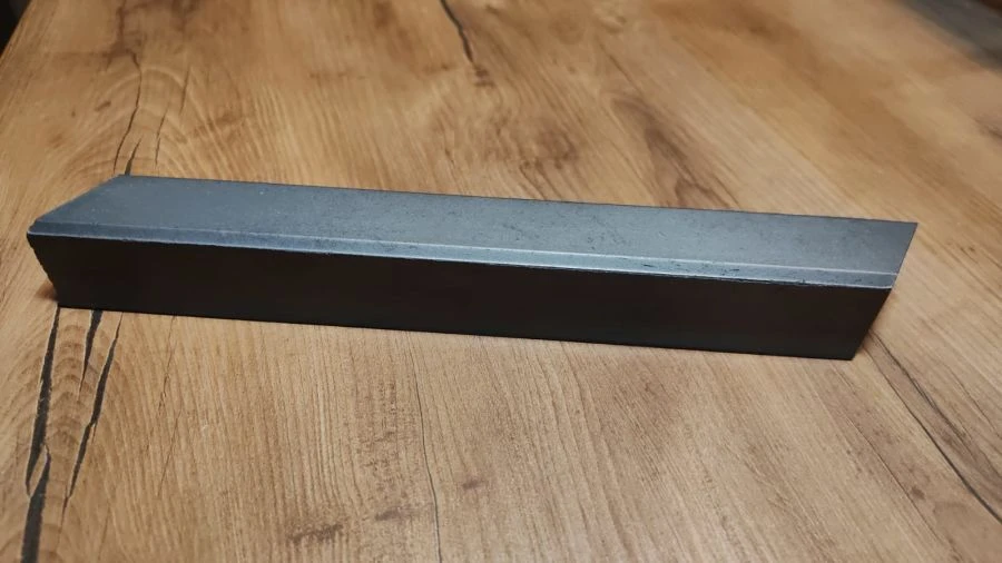 إدراج الكربون للموصلات الكهربائية للقطارات U1