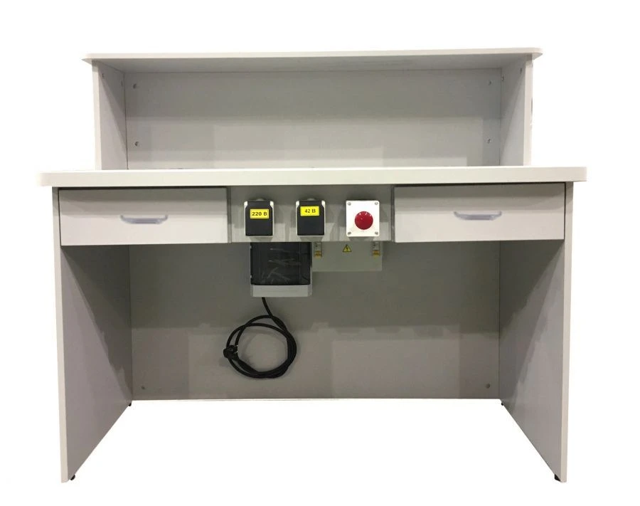 طاولة عرض مع ملحق