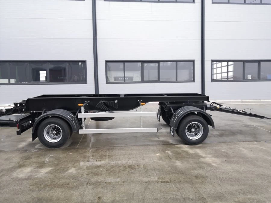 مقطورة عالمية نموذج 780989 لنقل المعدات