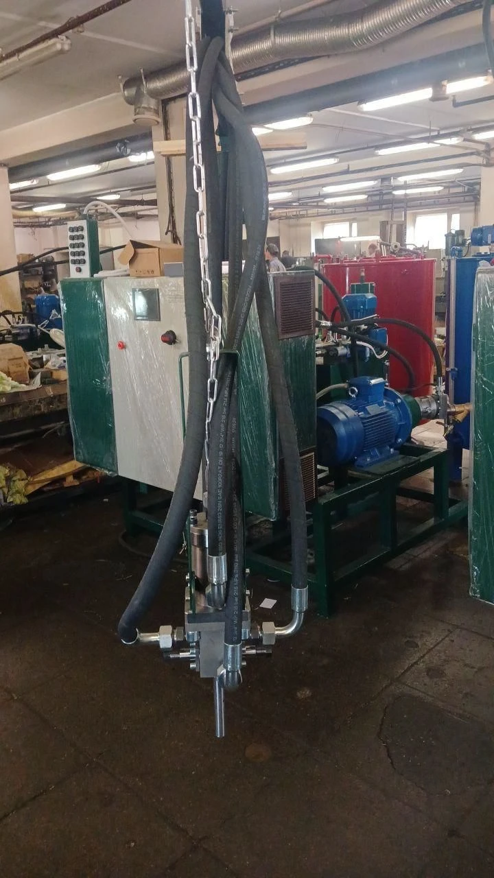 High-Pressure Injection Machine for Shaped Parts