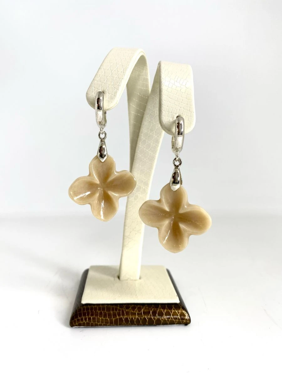 Elegant Jade Flower Earrings - Vitim Jade