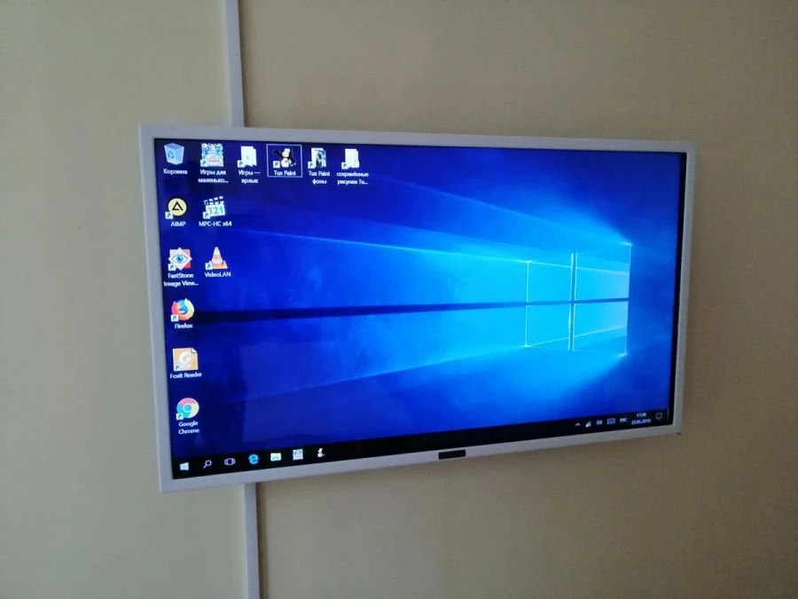 اللوحة التفاعلية اللمسية "تاتش باينت