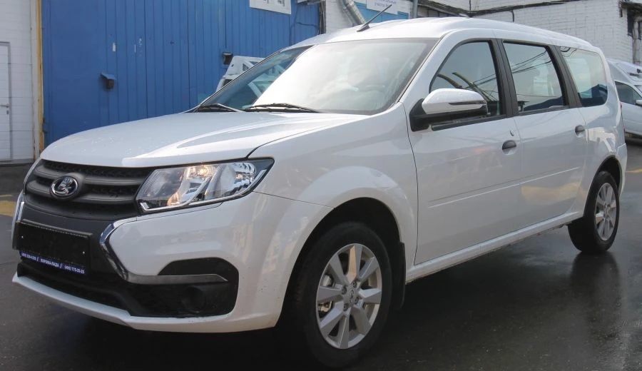 LADA LRGS1 Mobility Vehicle with Manual Control for Disabled Users