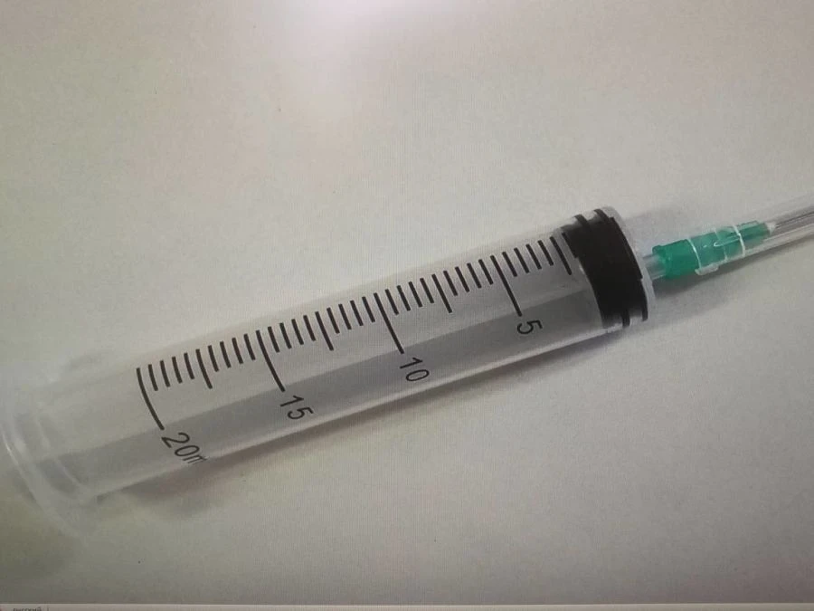Sterile Single-Use Injection Syringe 20B "Luer" with Needle 0.8x40