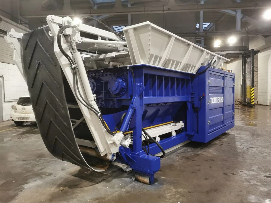Mobile Wood Waste Shredder, Model TT-1600 DU