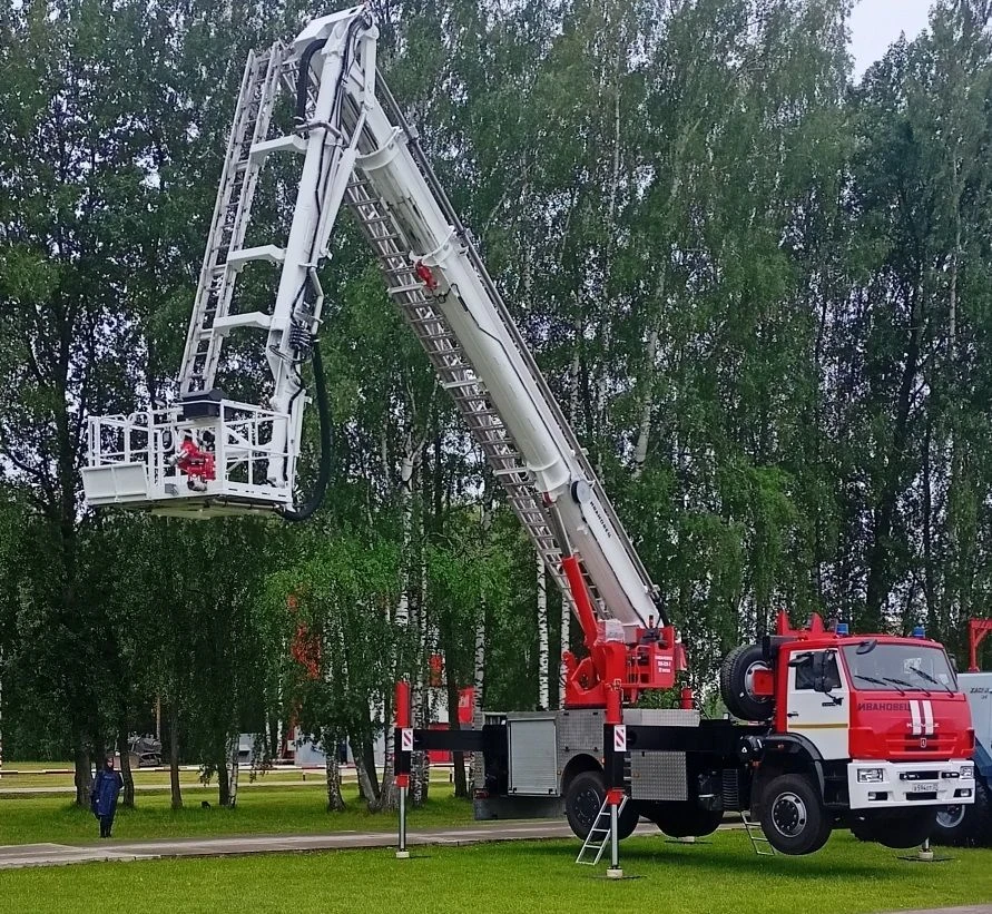 Telescopic Fire Lift with Ladder TPL-32K-2