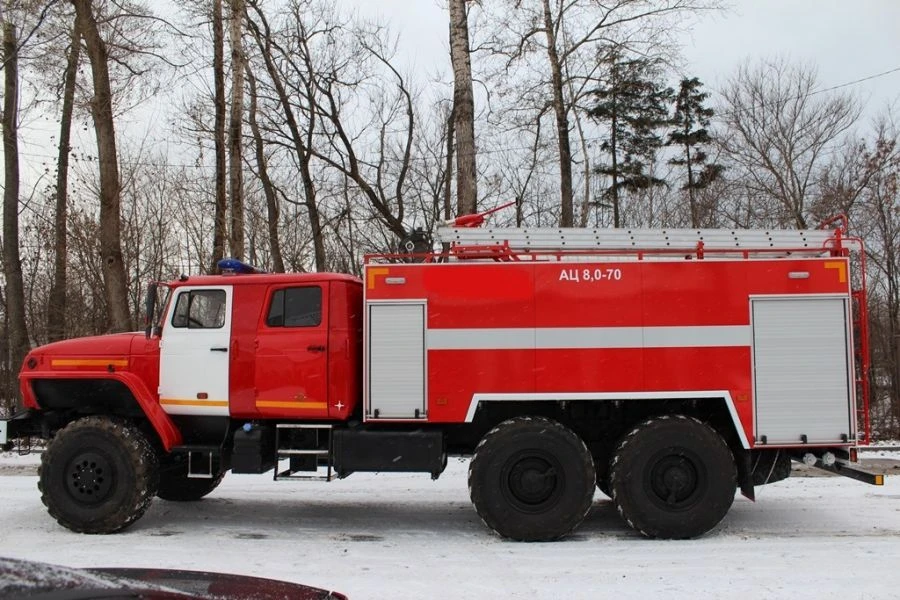 Fire Truck Tanker AC-8.0-70 (4320) 6YN32 Model 6Y131W on URAL-4320-4151 Chassis