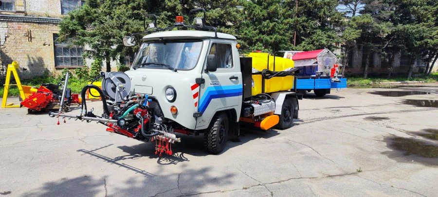 Multifunctional Combined Machine "Chistik" MKM-1904-02