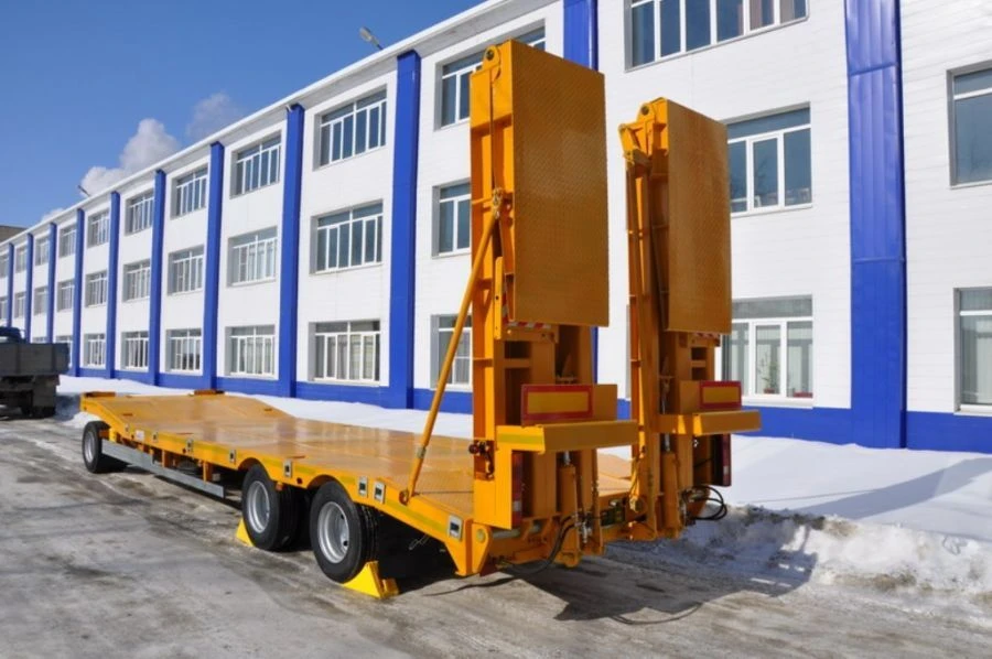 Heavy-Duty Trailer Polittrans 84286-010 with Loading Ramps