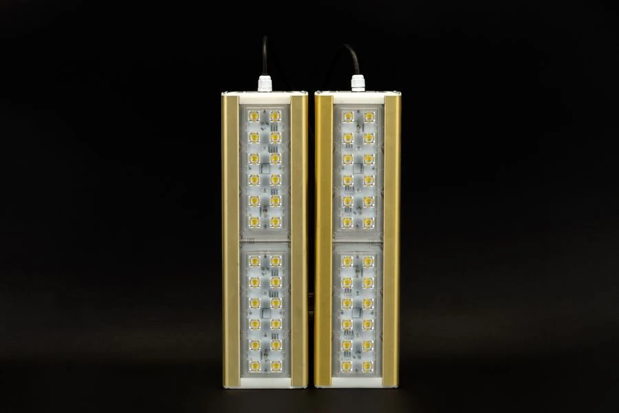 كشاف LED GOLD، قاعدة K-2، 3000K، 106 واط، 12°