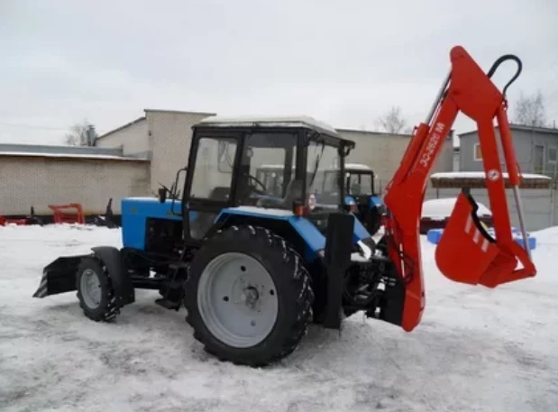 EO-2626M-4 Backhoe Loader with Single Bucket for Construction