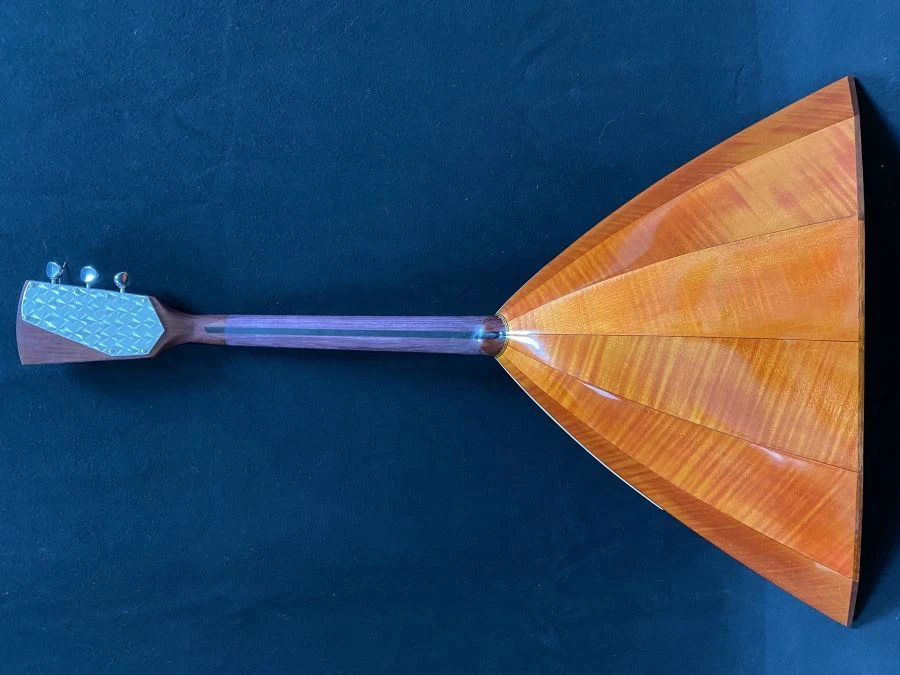 Alt Balalaika III Category Musical Instrument