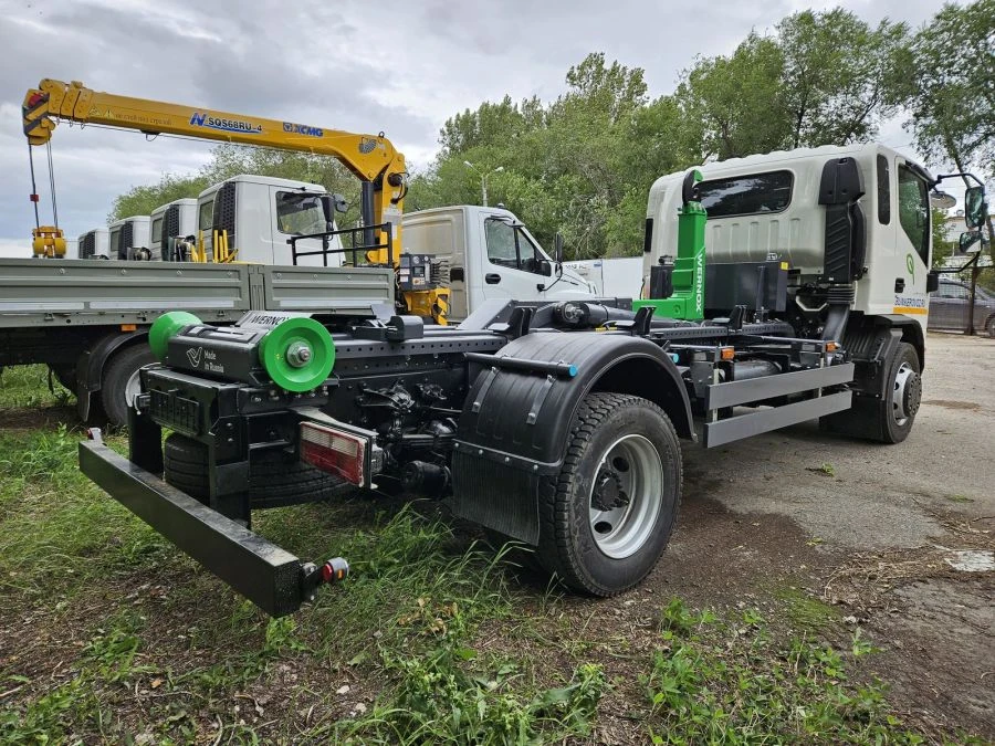 شاحنة جمع القمامة الحاوية 67066-SV، نموذج 670666-51