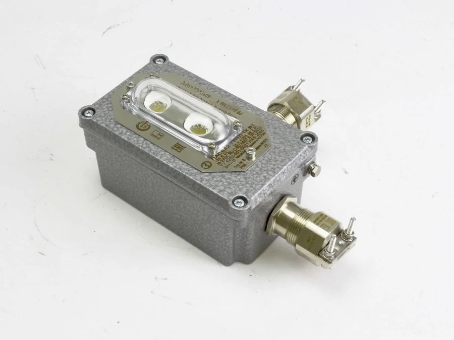 Emergency and Warning Light Signal Post PASV8