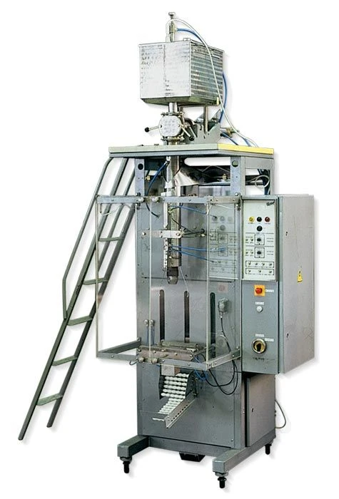 Automatic Filling Machine for Non-carbonated Liquids AO-111