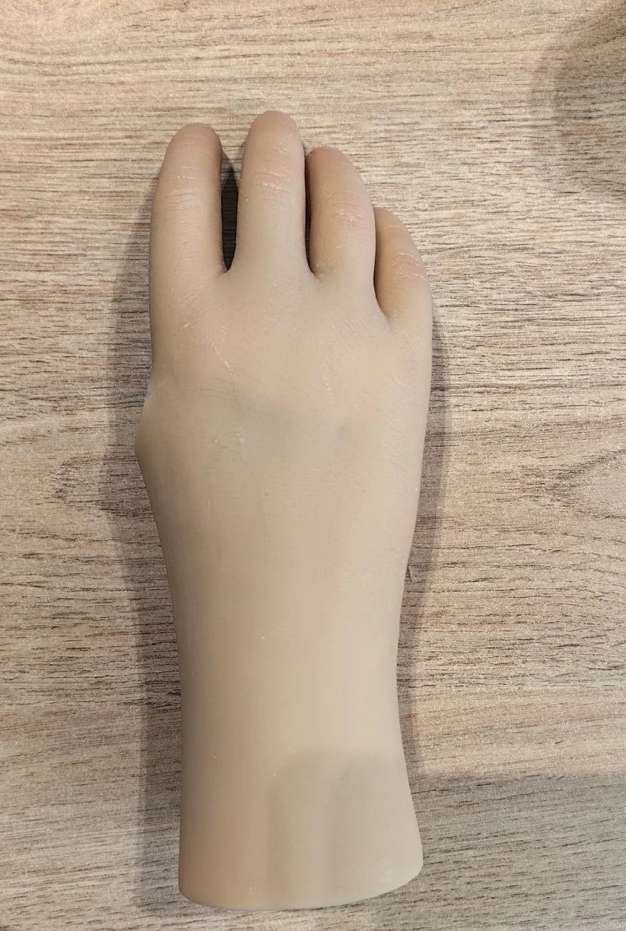 Cosmetic Hand Prosthesis for Amputation and Partial Amputation