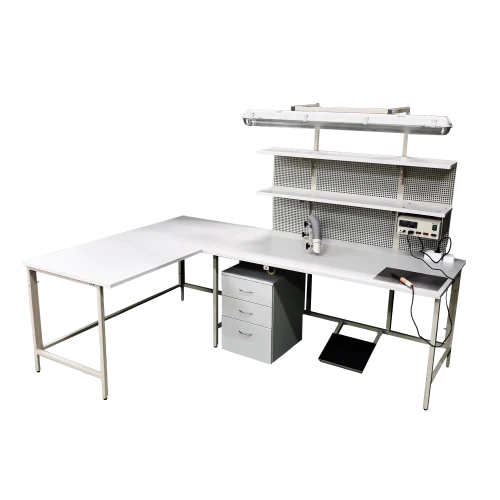 طاولة تجميع الراديو طراز CRM 1500 M