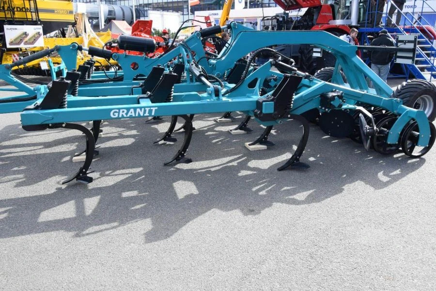 Heavy Mulching Stubble Cultivator Semi-Trailer KSTM-5400PS M "Granite