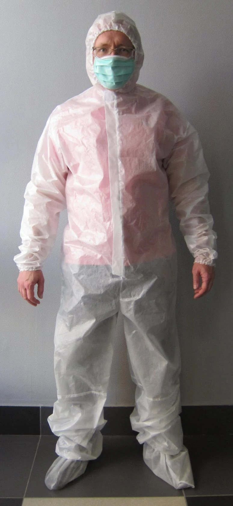 مجموعة العزل الواقية غير المعقمة القابلة للاستخدام مرة واحدة رقم 1