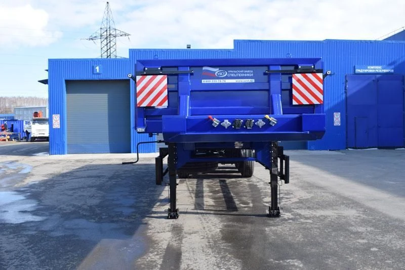 Flatbed Semi-Trailer UZST 9176 with Expandable Frame and Lift Axle