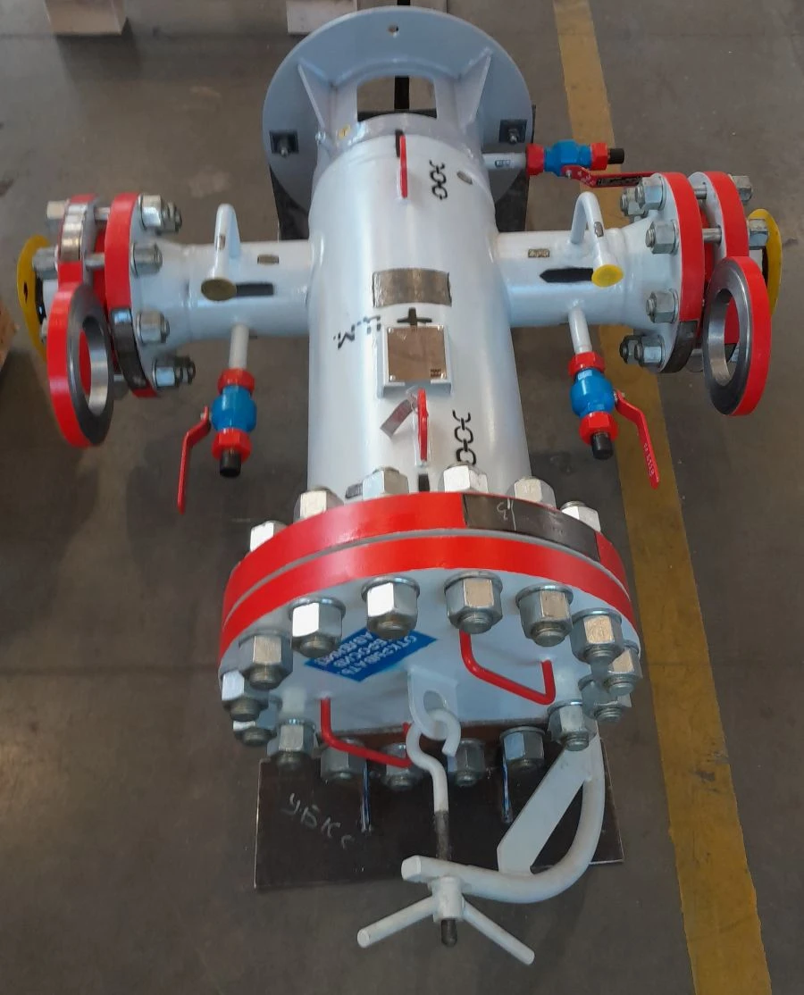 Gas-Liquid Separation and Cleaning Apparatus