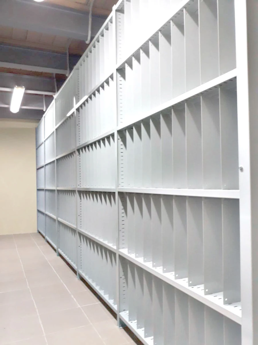 حاويات التخزين للوثائق والأدوات