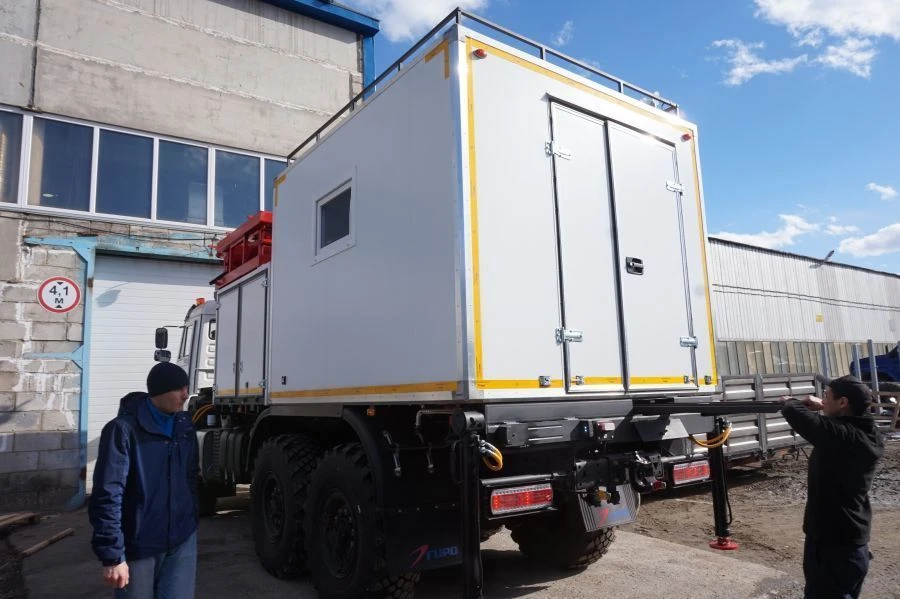 Vehicle with Lifting Platform TSPP-GIRD on KAMAZ 4308-G5 Chassis Model 5849BF Modification 5849BF-000011