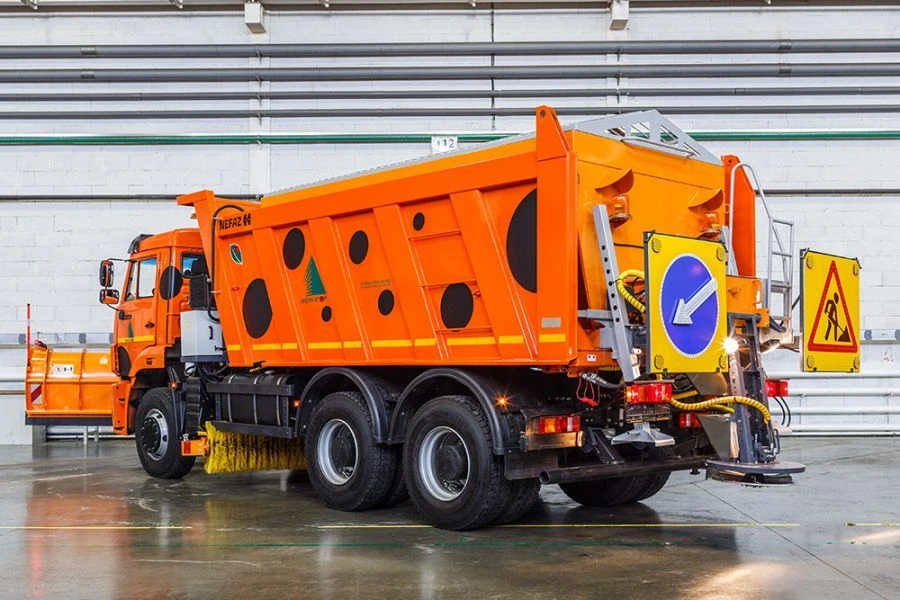 ED600AK Combined Road Machine Based on KAMAZ 6520