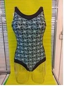 بدلة سباحة لدعم طرف صناعي للثدي ك-40