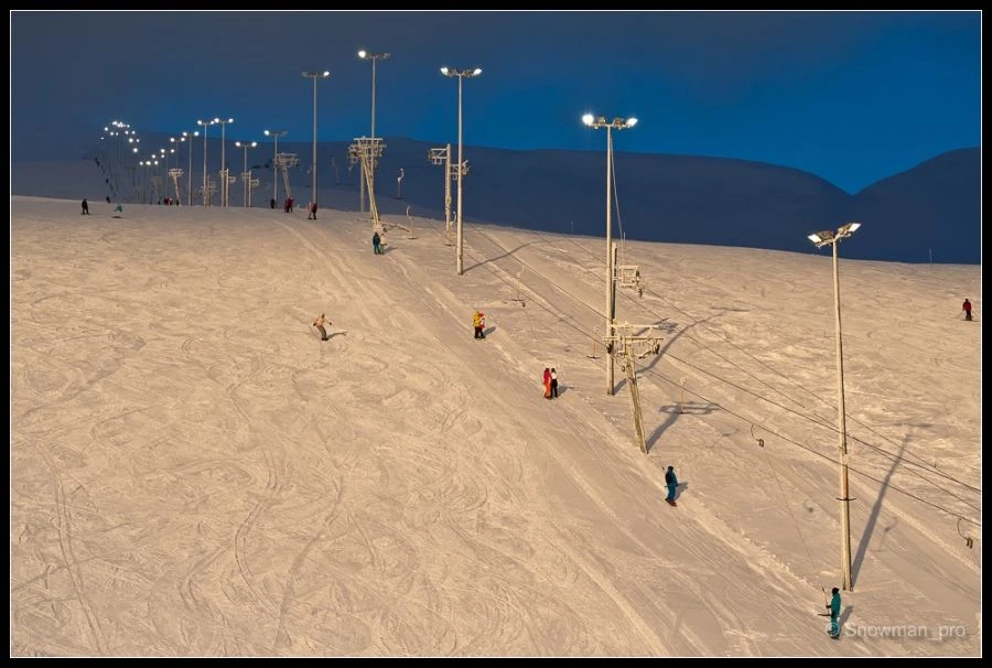 Ski Tow Ropeway System for Skiing and Snowboarding