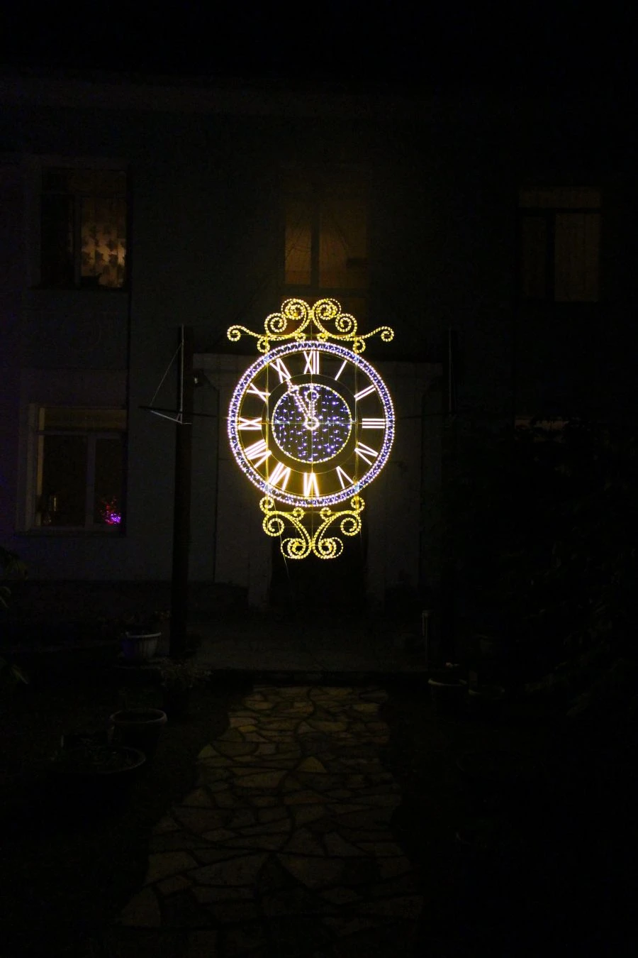 Decorative Outdoor Frame Illumination "Clock