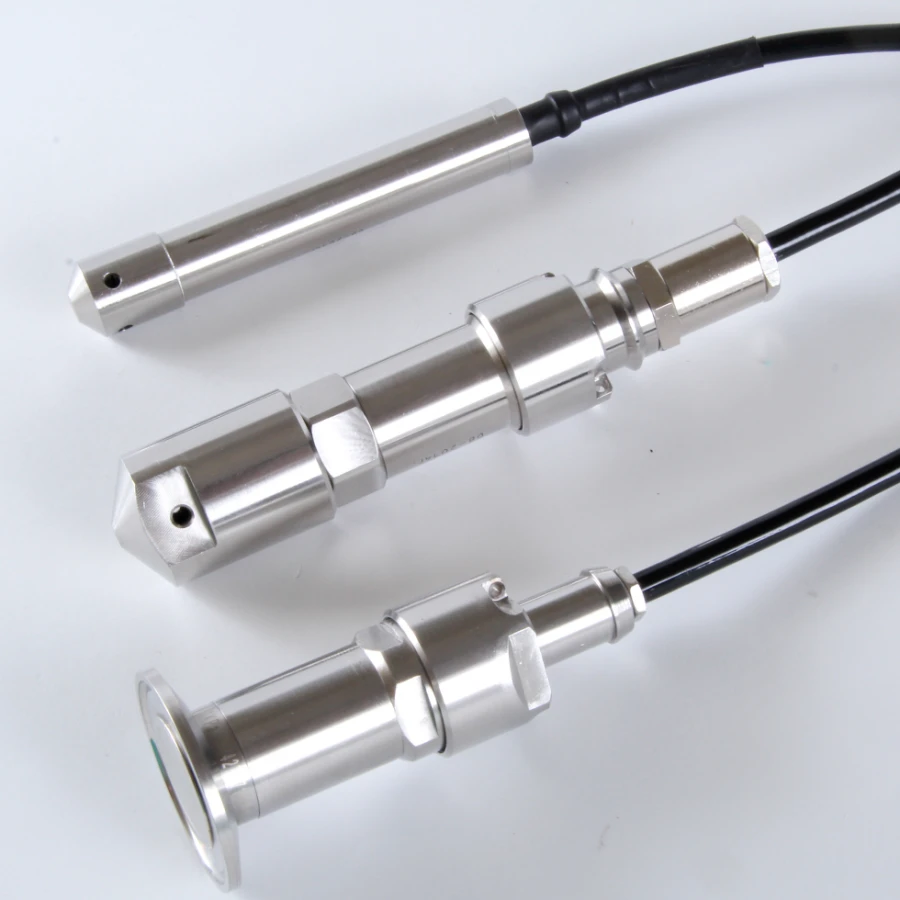 Submersible hydrostatic level gauge