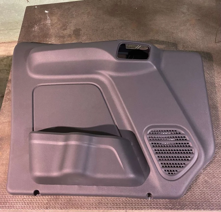 لوح زينة باب أمامي أيسر A21R23-6102211-10